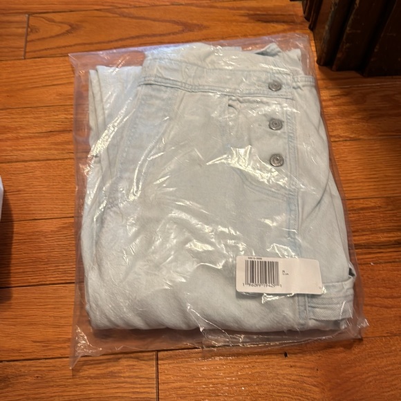 NWT Levi’s Carpenter overalls -M - Picture 4 of 4